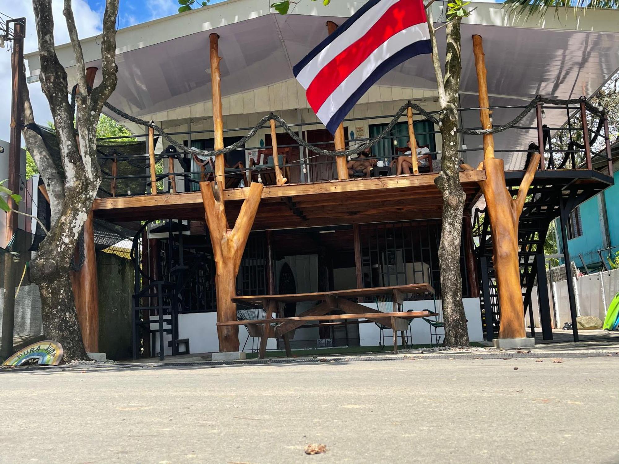 Uvita Pirates Hostel Exterior photo
